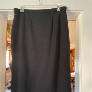 Women’s long knit slit skirt 18/20